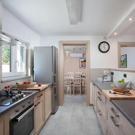 Grey Soul Comfortable Holiday Villa